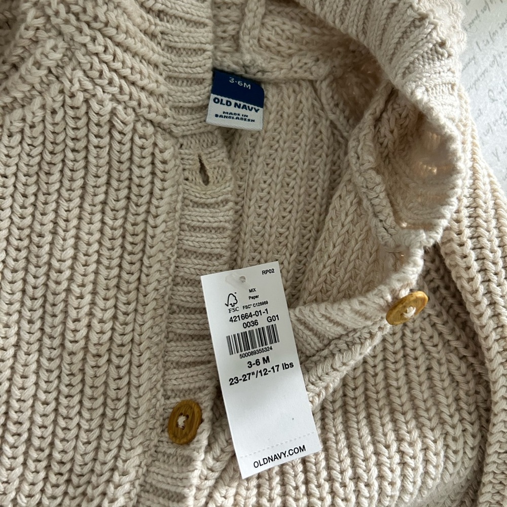 NWT old navy 3-6M sweater